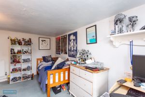 Bedroom- click for photo gallery